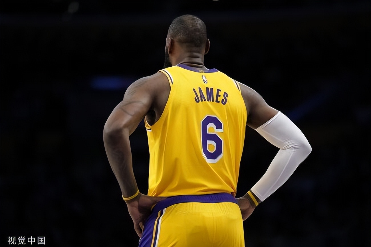 詹姆斯下半场底角投篮真的吗,约基奇只让詹姆斯得8分