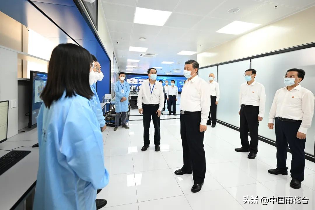 习*平近**在江苏南京市考察调研