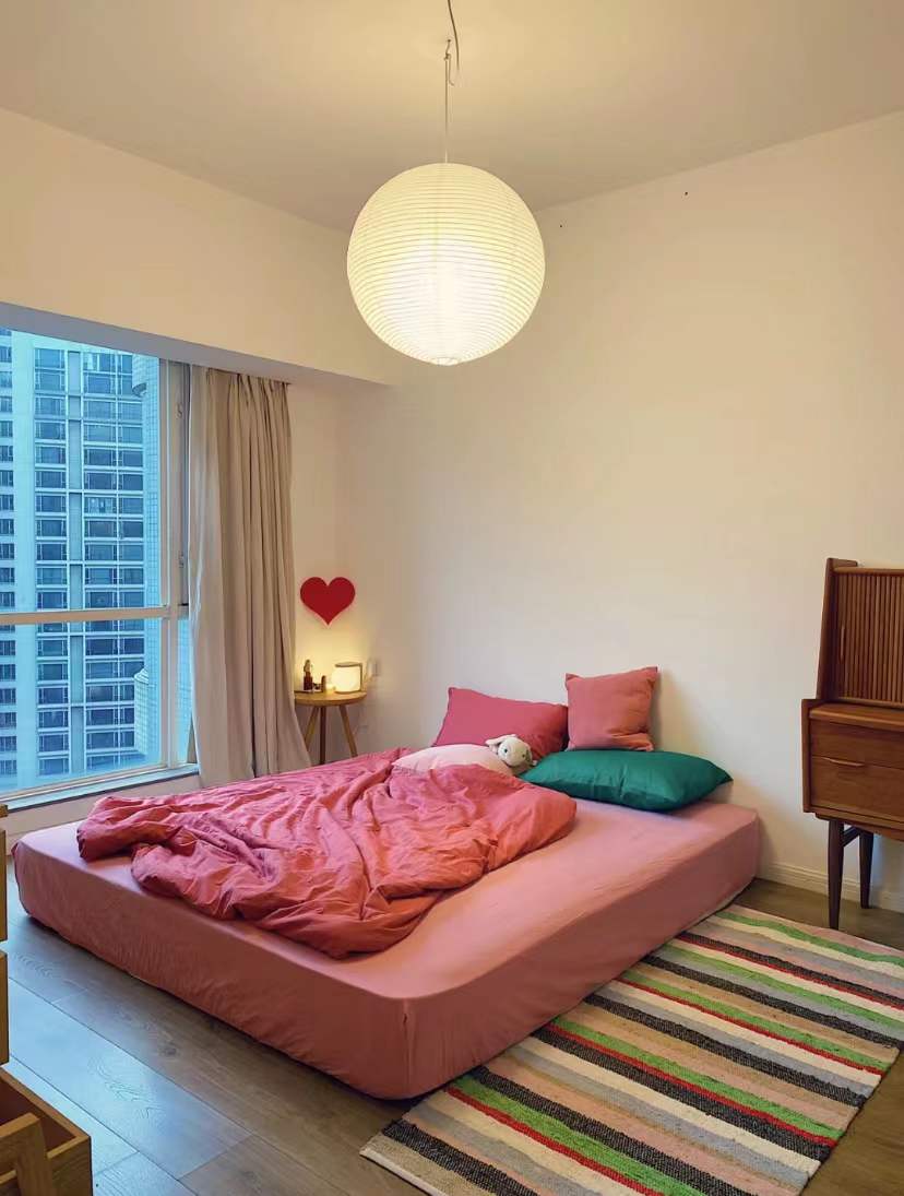 发现一户装修很精致的现代轻奢风,发现一位网友的家因装修风格走红