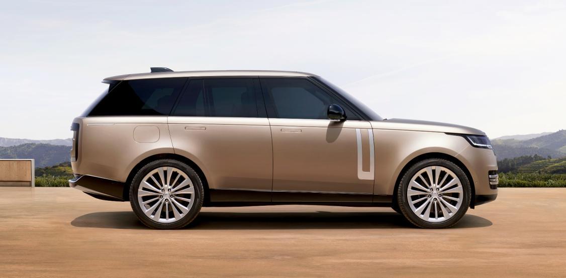 依旧豪华全新路虎揽胜发布详细图,新款路虎揽胜尊荣创世加长版街拍