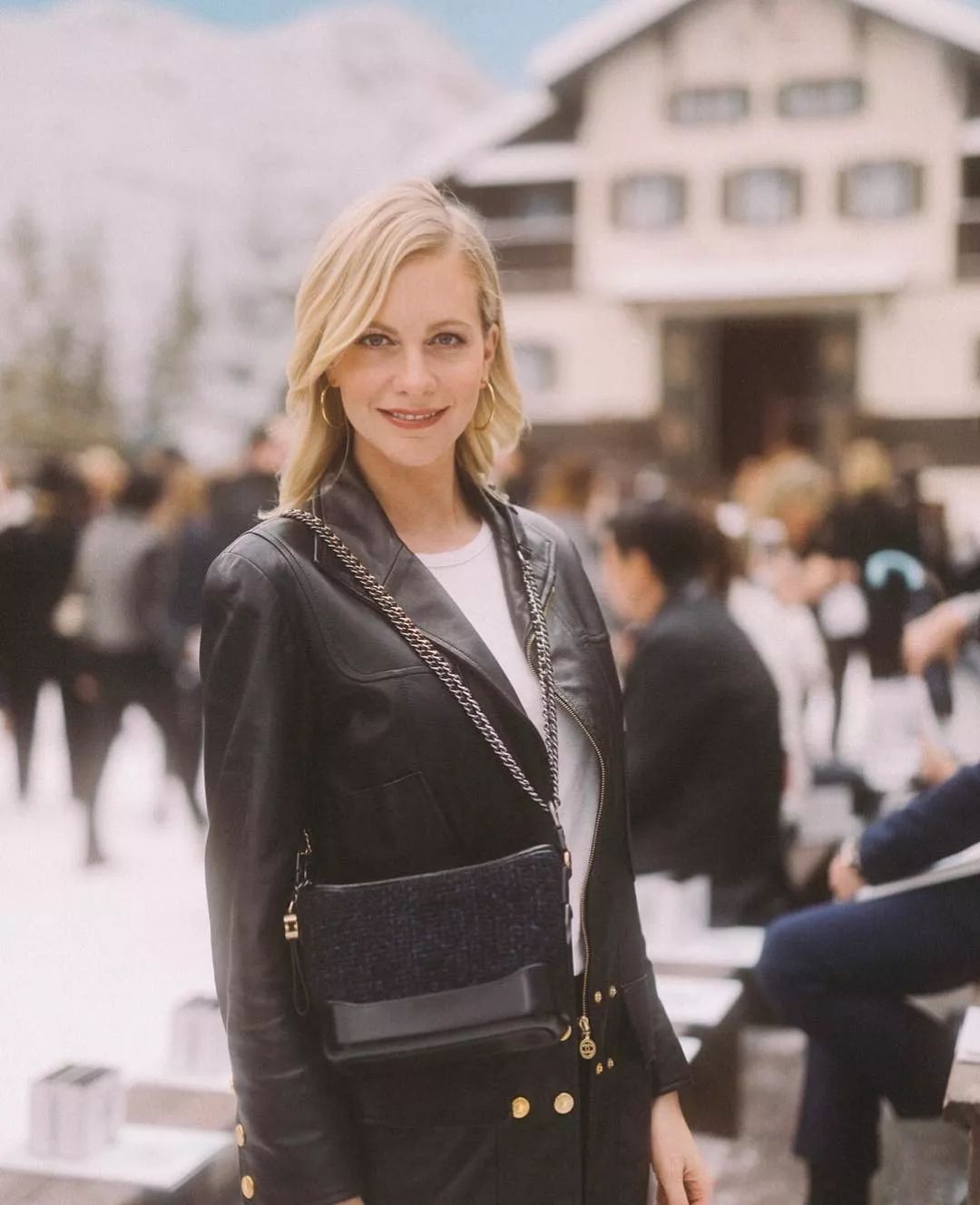 女人为什么买奢侈品包好看一点,女人为什么花钱买包