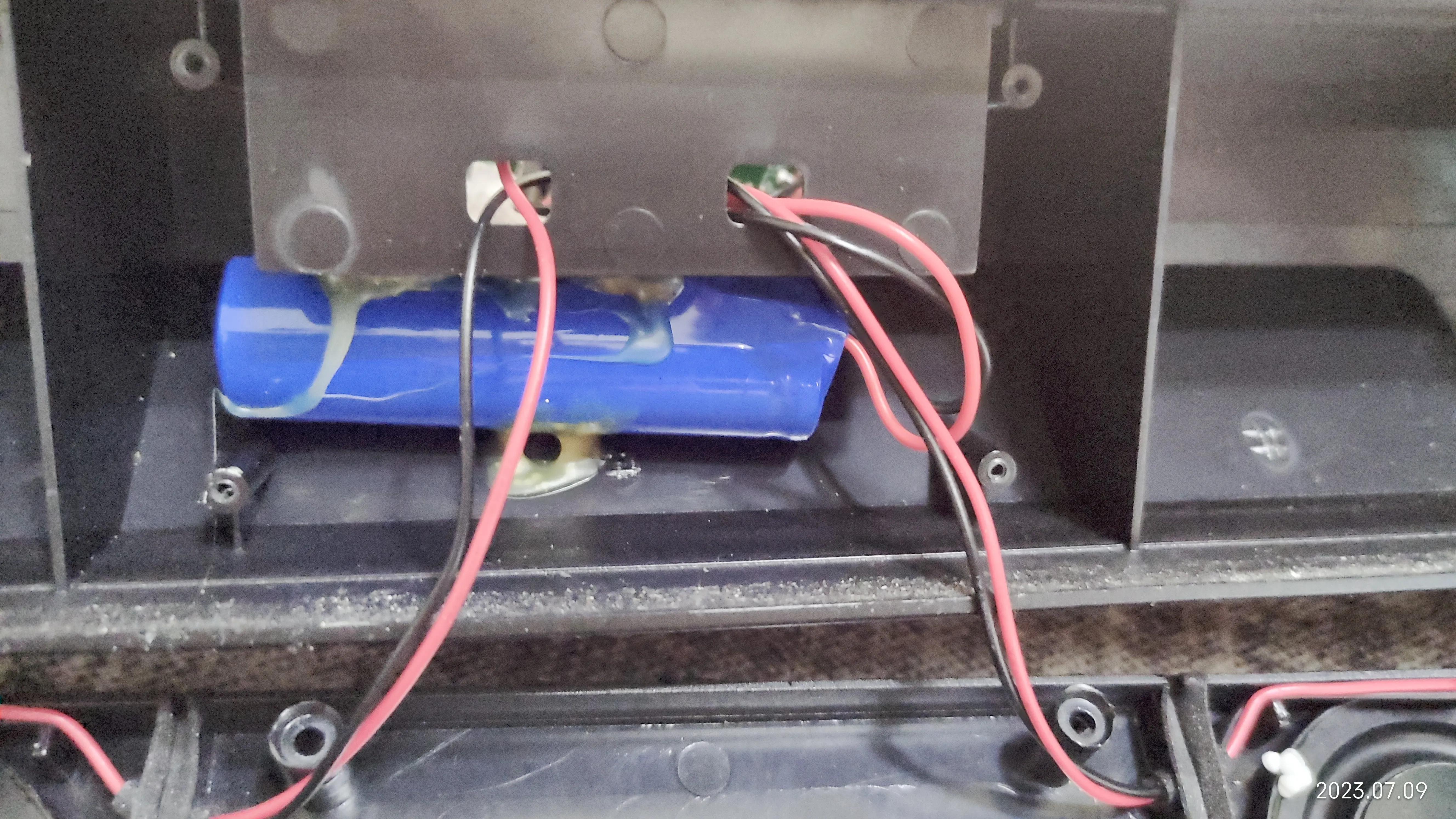 拆解各种小蓝牙音箱,时钟蓝牙音箱拆解