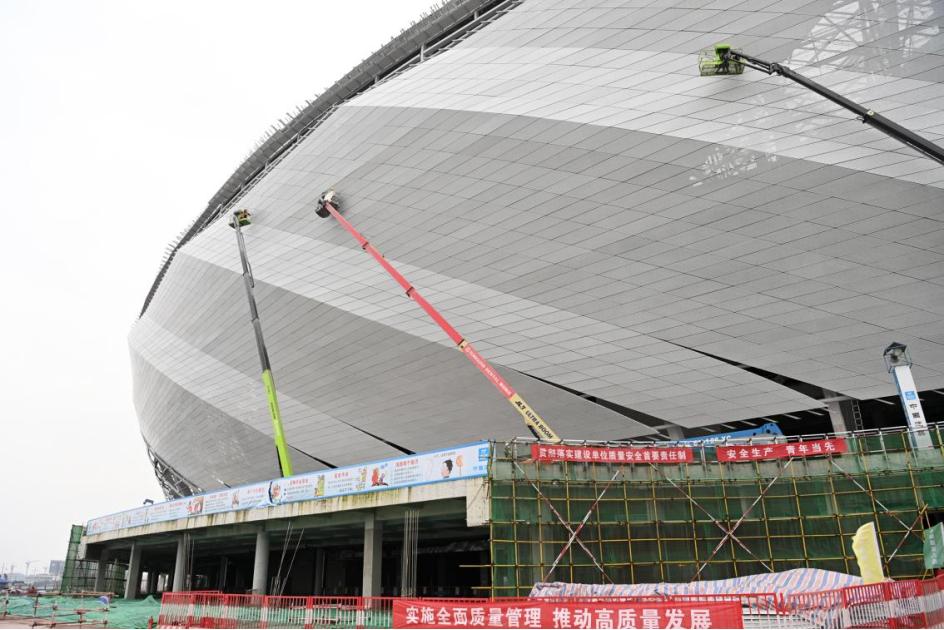 龙兴足球场即将迎来首秀,龙兴足球场早会