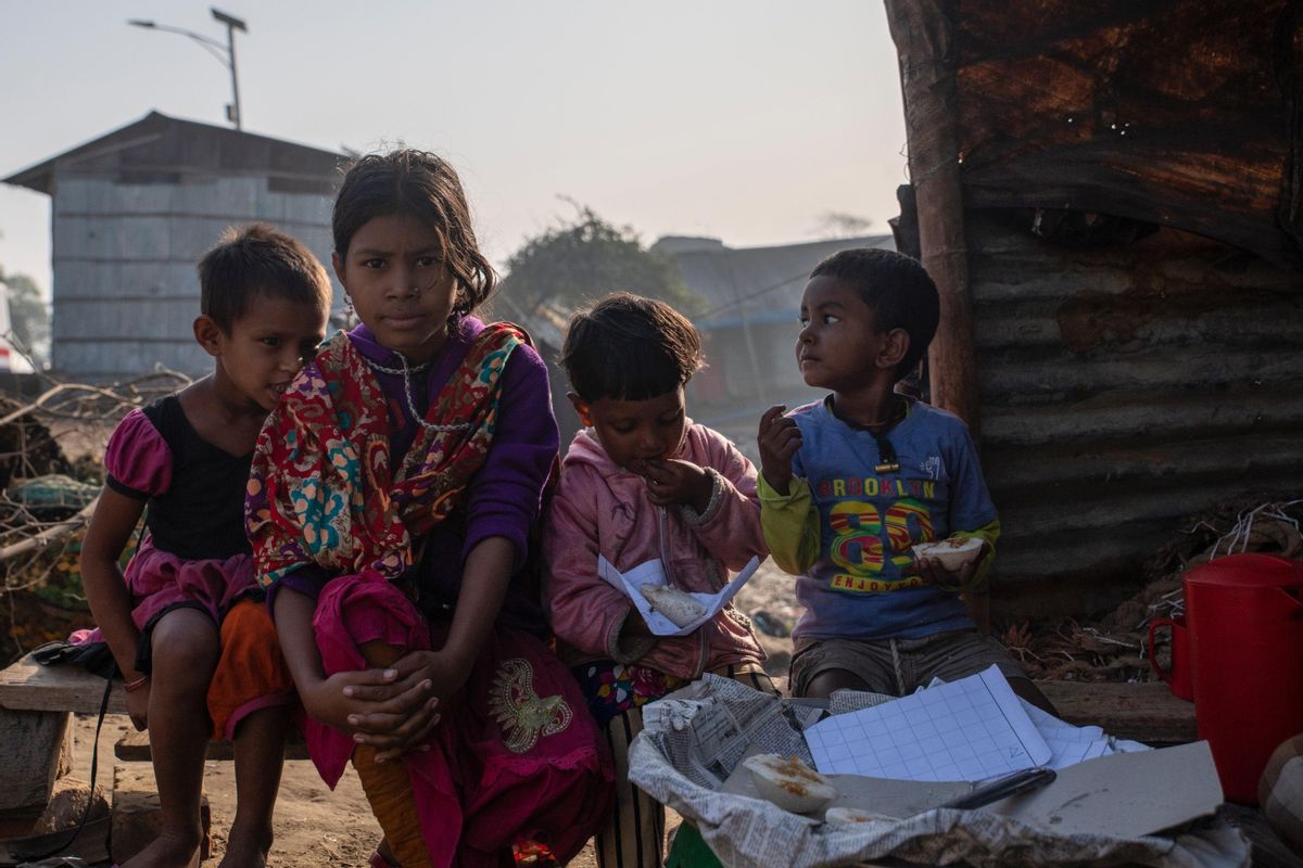 快速发展的特大城市达卡的贫民窟和非贫民窟，社区改善水成本如何