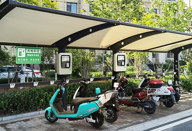 电动车充电8小时不变绿灯怎么办,为什么电动车充8个小时还在充