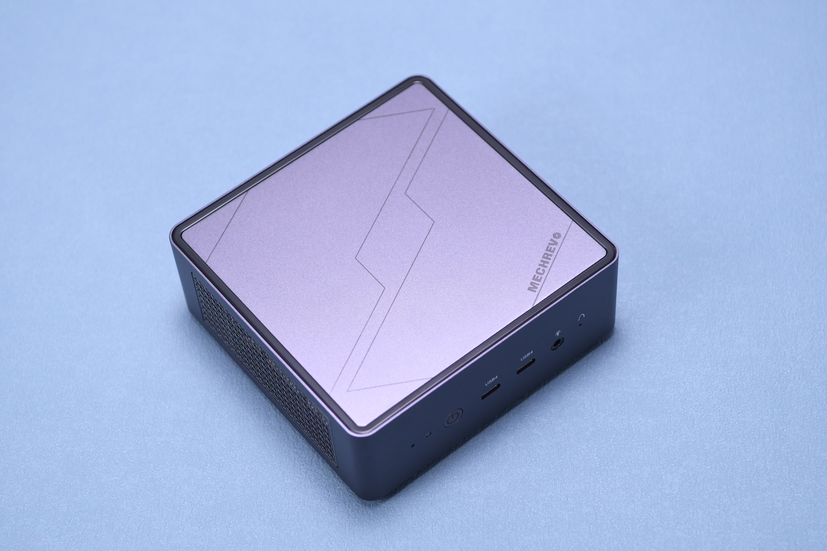 r77840h游戏笔记本,r7-7840hs机械革命