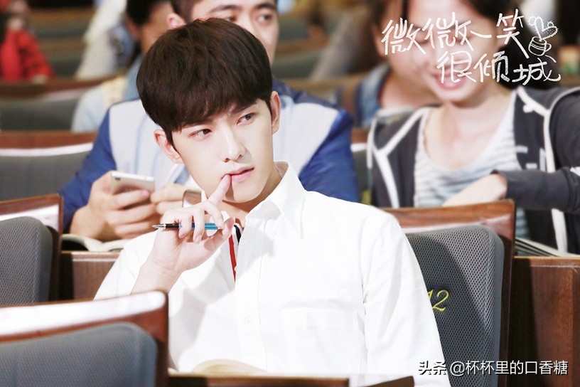 李现肖战奖项提名,李现肖战易烊千玺杨洋王俊凯王源