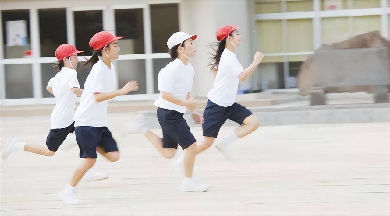 什么运动对孩子身高有危害,两类运动毁了孩子的身高