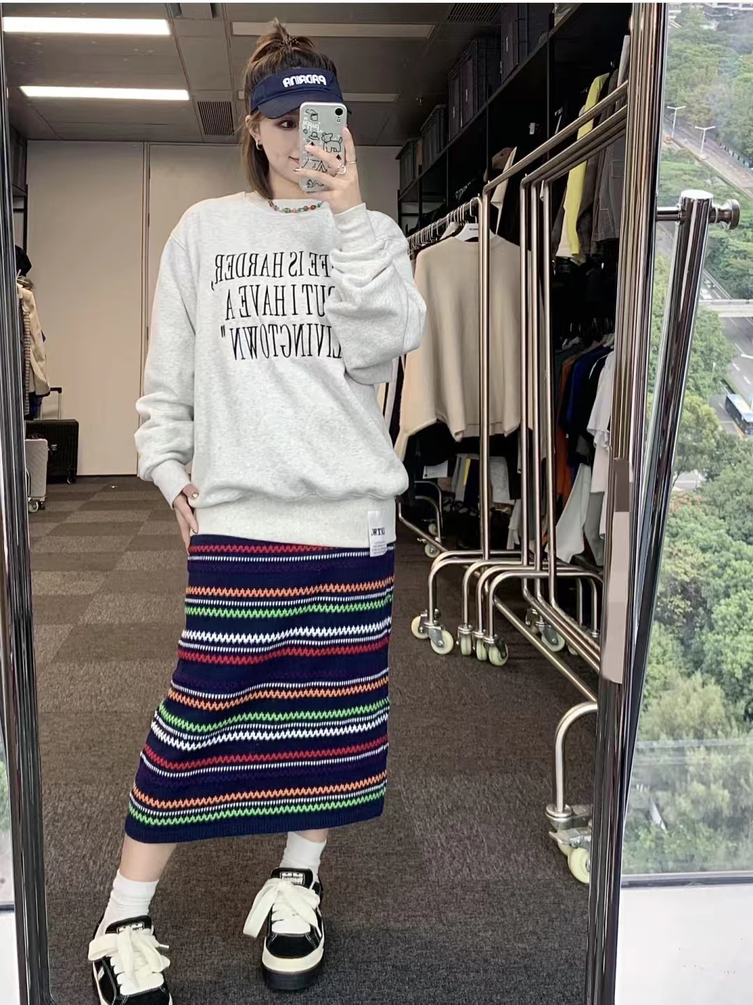 卫衣搭配什么外套裤子更好看呢,卫衣搭配什么衣服好看又实用