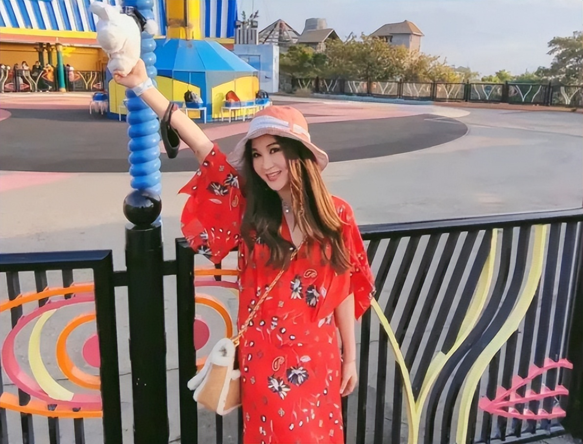 娱乐圈塌鼻子宽鼻翼好看的女明星,塌鼻子也能美出圈