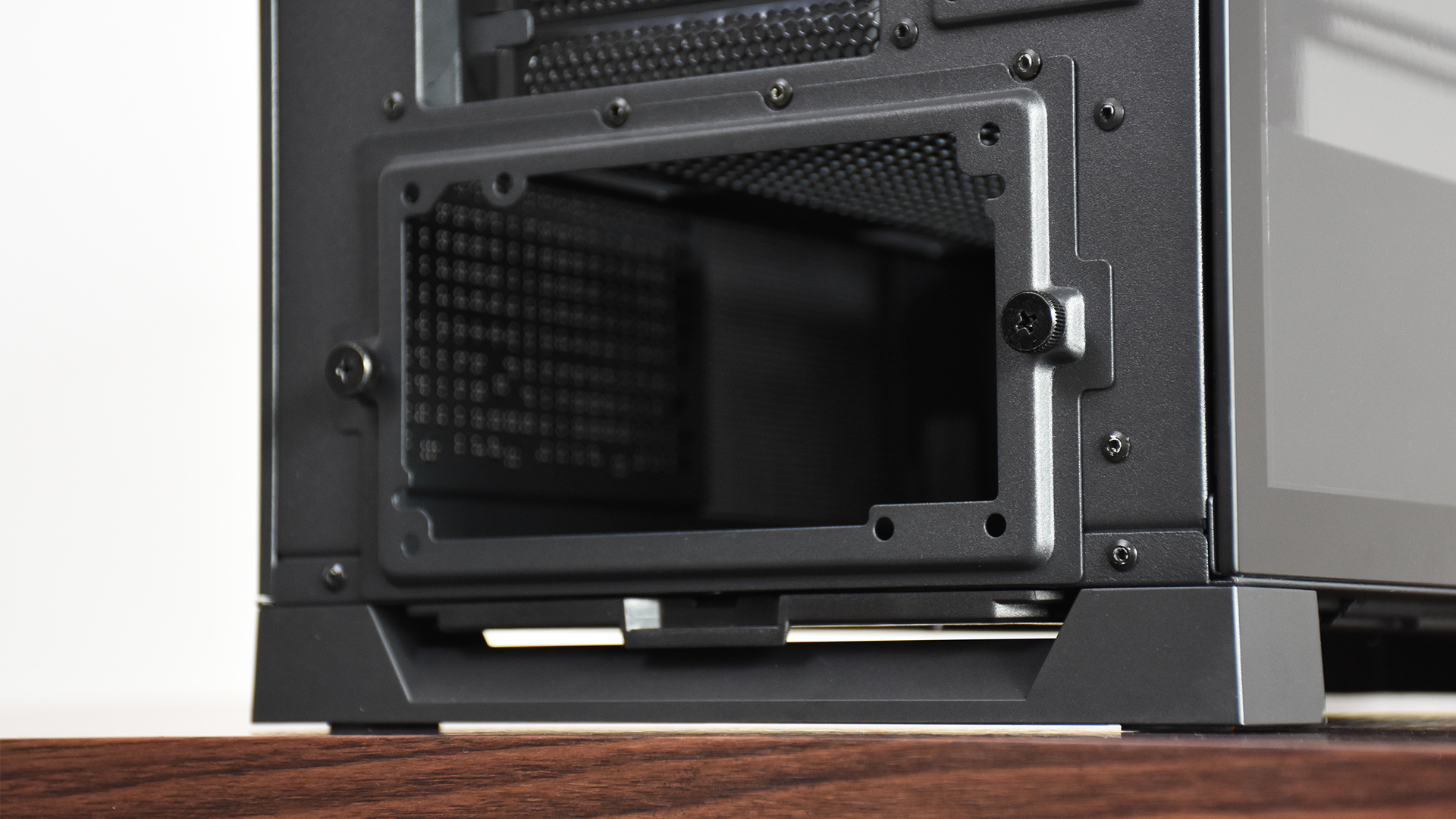 鑫谷御风冰川白机箱,鑫谷昆仑御风机箱安装展示