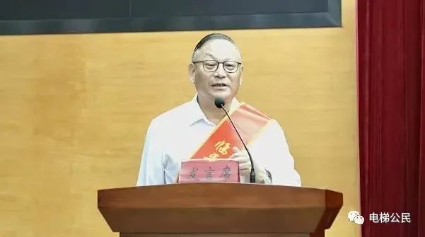 18:45，西子电梯集团太子VS西子国际舅舅，百大这局中盘谁胜