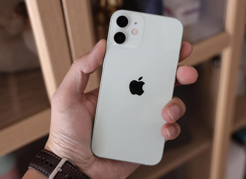 买iphone手机首先要看什么,iphone手机该不该买主要看价格