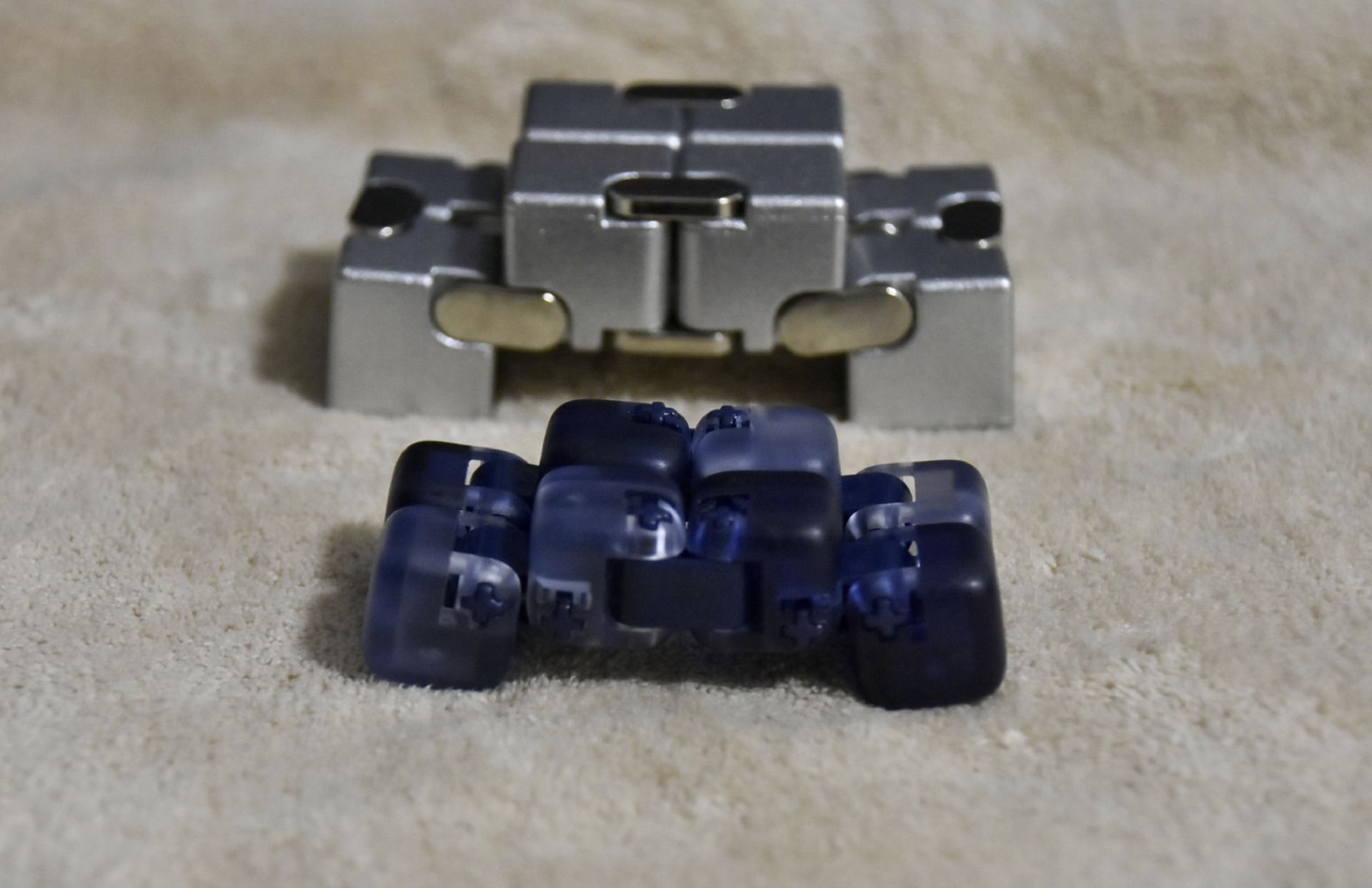 图拉斯iphone14贴膜,苹果图拉斯钢化膜值得买吗