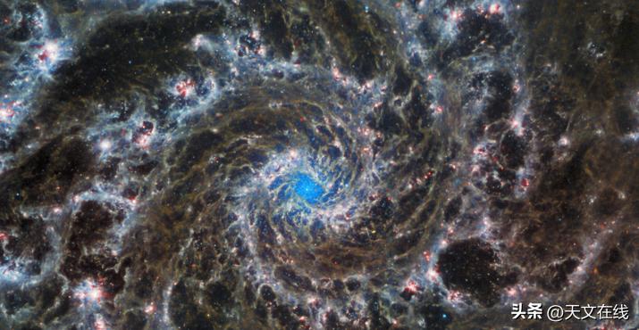 韦伯发现最遥远星系团7个星系,韦伯望远镜首张星系团全彩图像