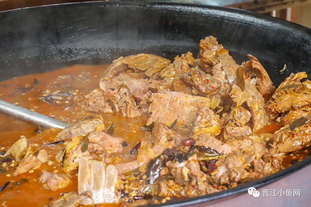 肉！肉！肉！「手撕大骨头」登陆晋江！比拳头还大