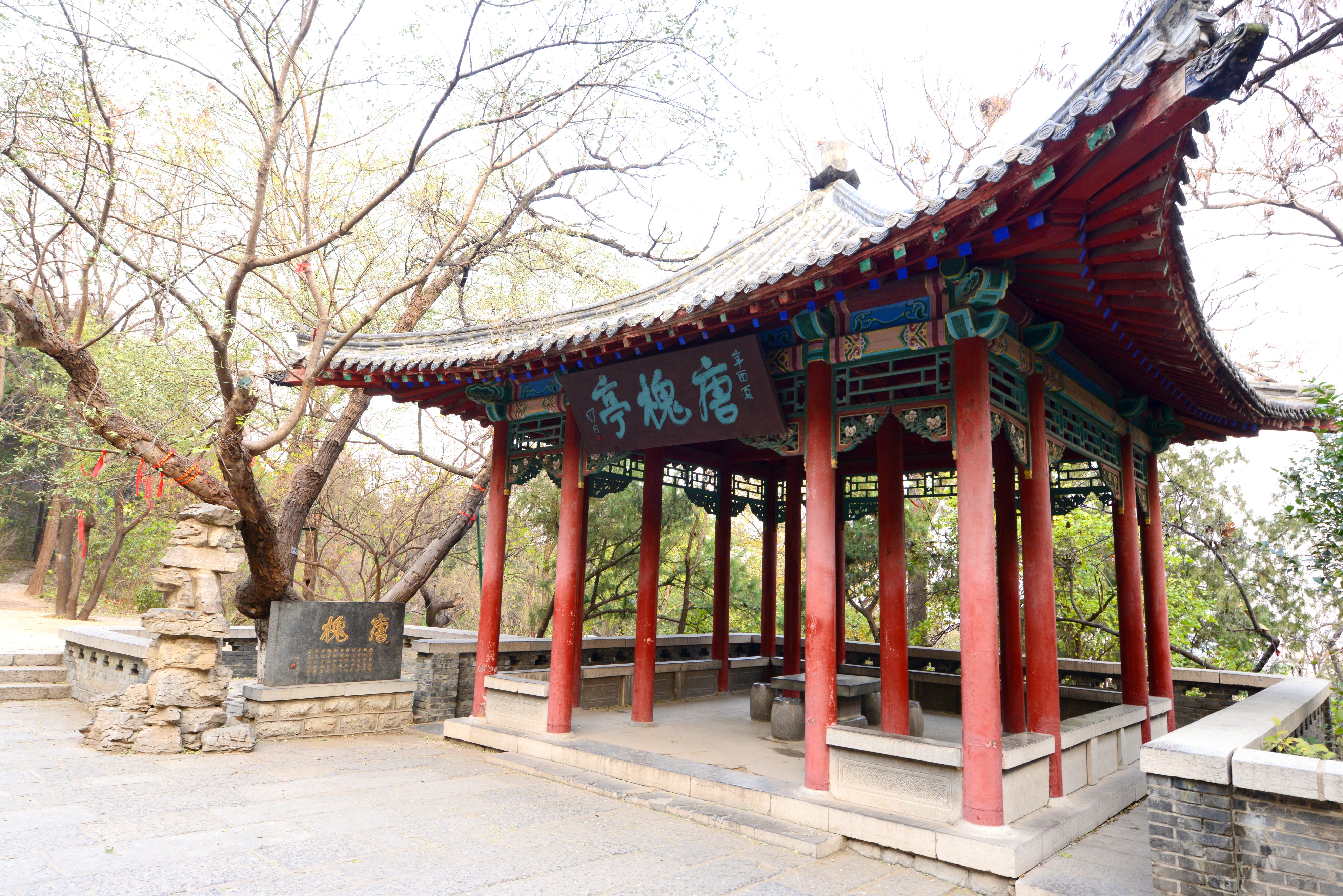 千佛山是济南三大名胜,济南三大景点千佛山