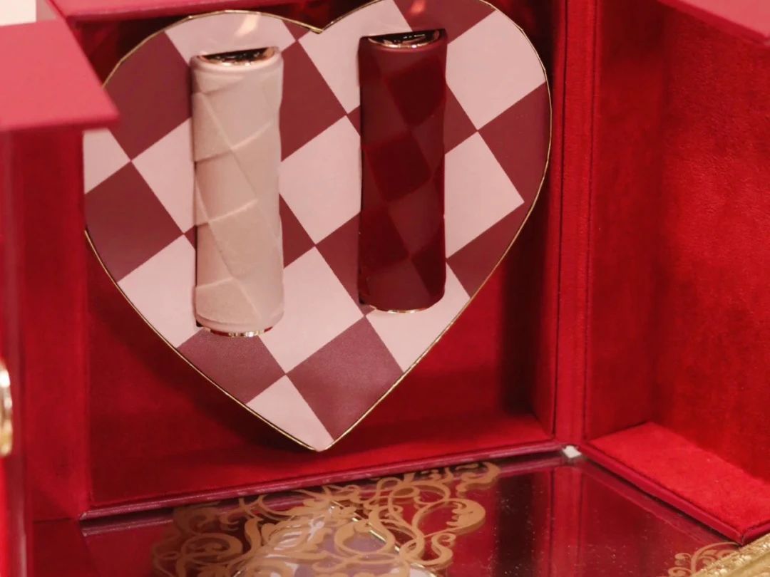 男友送了我口红,男生送口红分手要不要还