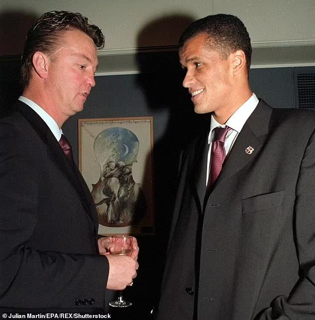 梅西为什么要怼范加尔,梅西为什么怒怼范加尔