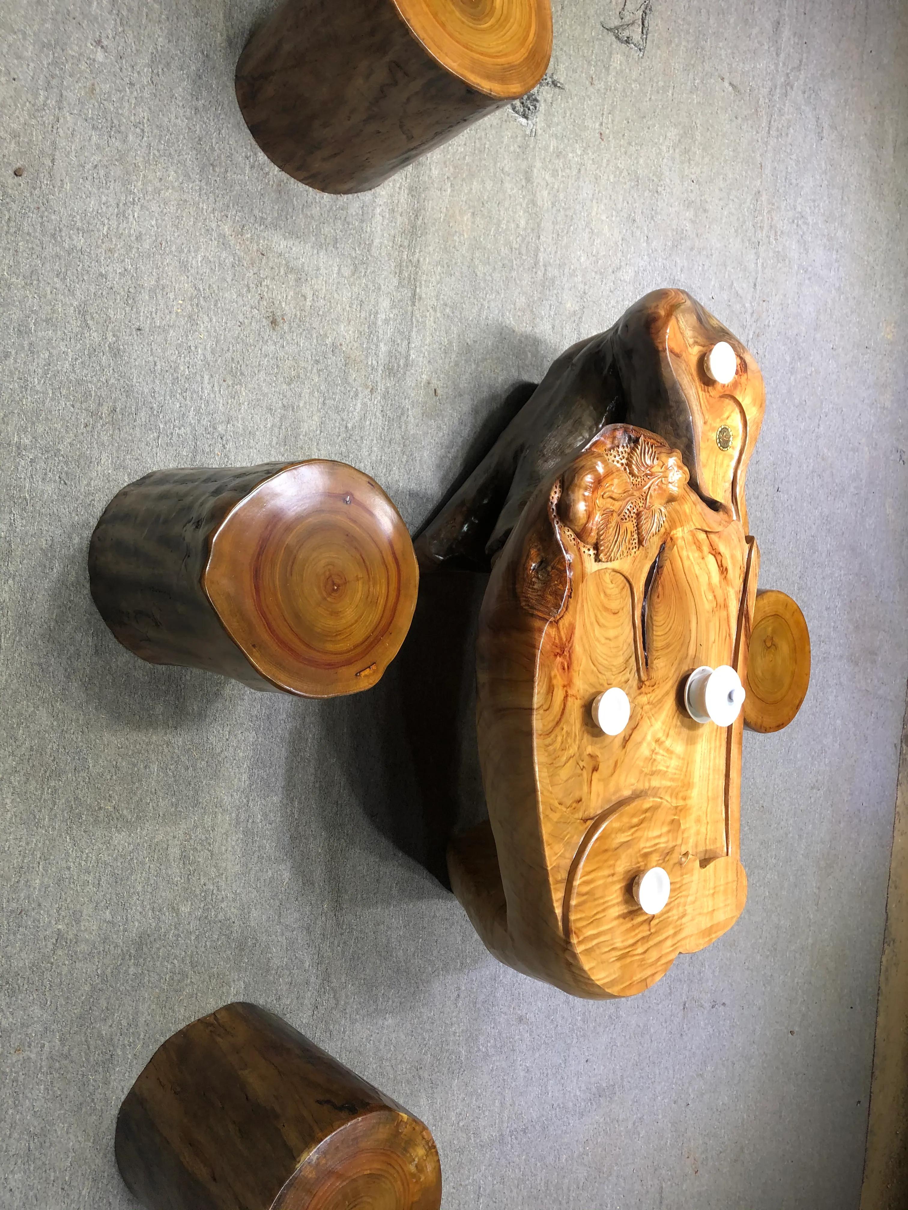 小叶香樟木茶几,香樟树树根做茶几图