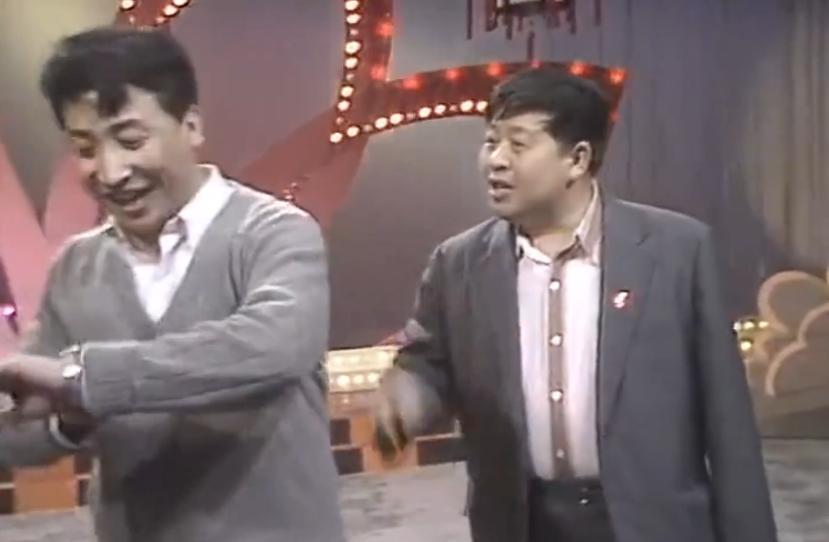 春晚现场吃鸡,39年前春晚