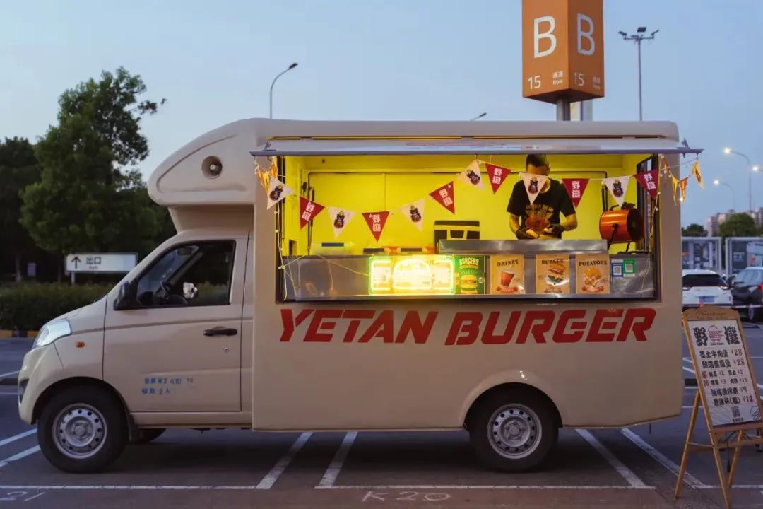 摆摊日入两千,摆摊日入一两千