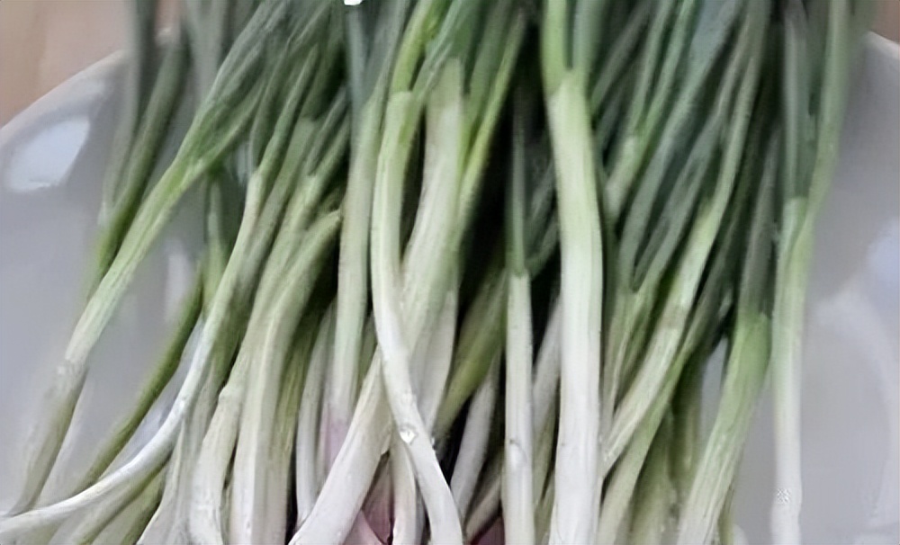 脖子上有包块是怎么回事,脖子上的丝状疣怎么去除