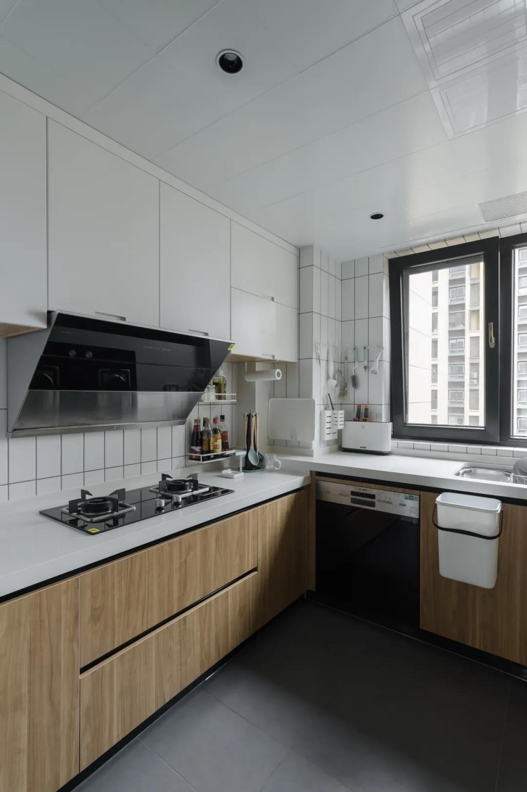 房间怎么打柜子好看又实用,装修房子打什么柜子好看