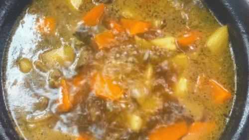 排骨汤宝宝辅食炖的时间,宝宝辅食鲫鱼汤要炖多久