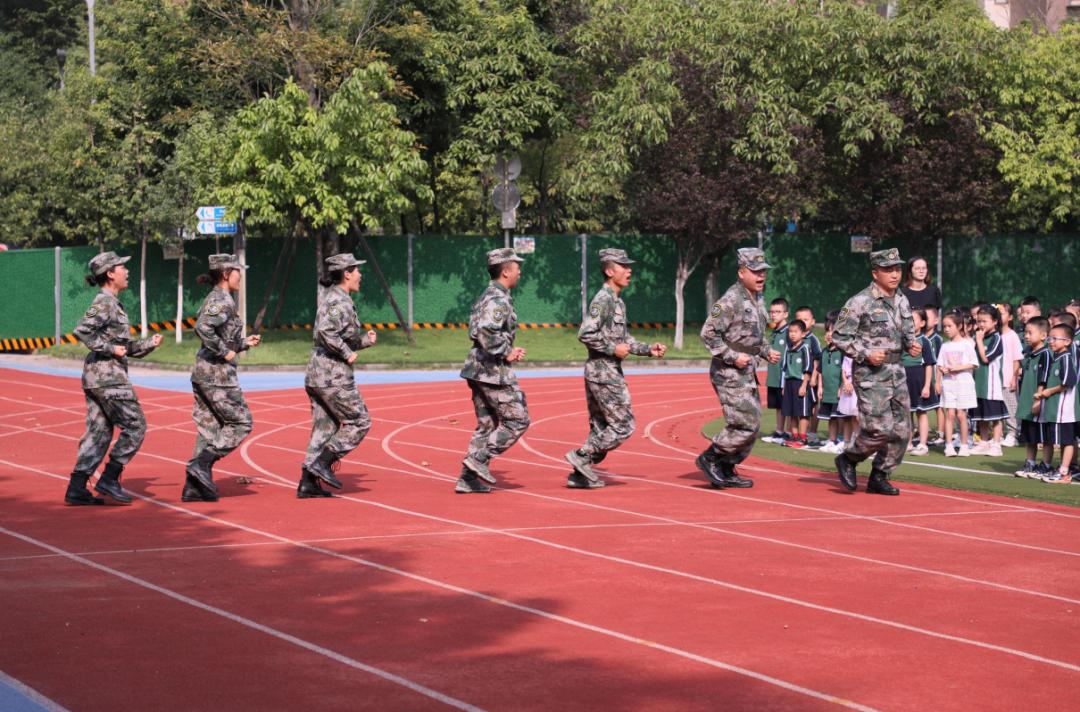 童心系国防共筑强国梦四年级作文,童心系国防共筑中国梦幼儿园