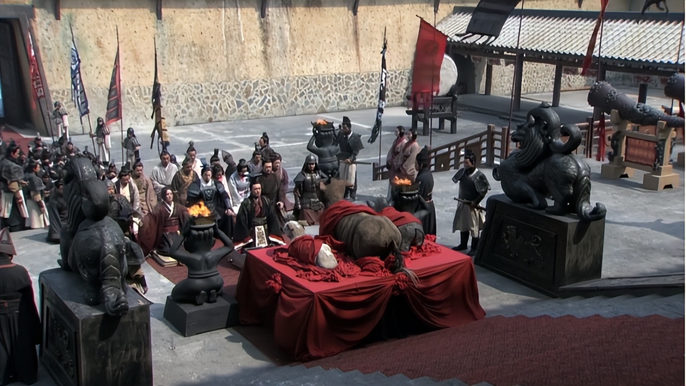 秦汉时期建筑的特点硬朗,先秦时期建筑特征及代表分析