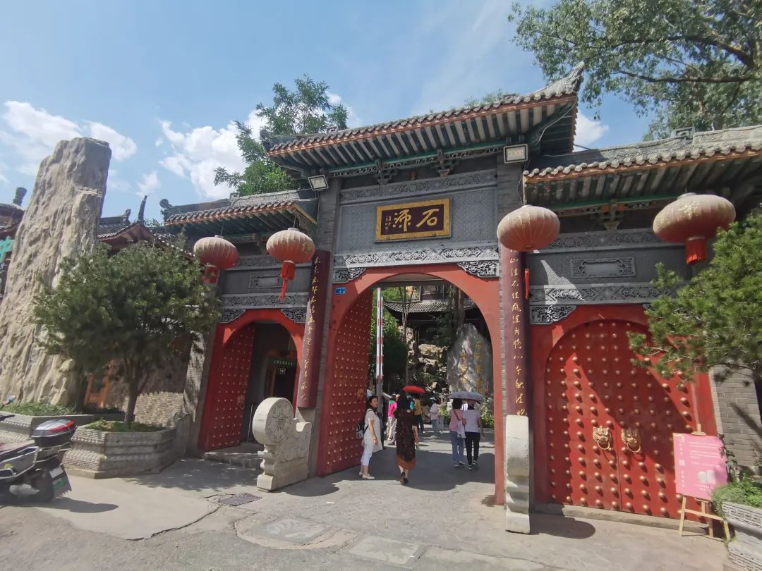 不出兰州，最快半小时到达！这个夏天，总要来趟榆中吧！