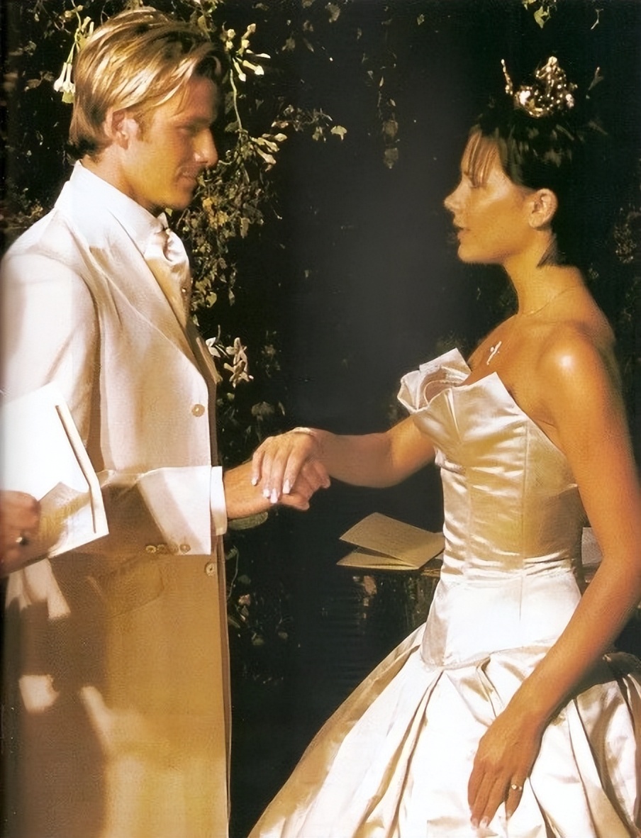 维多利亚英国世界杯,06世界杯英格兰贝克汉姆下场