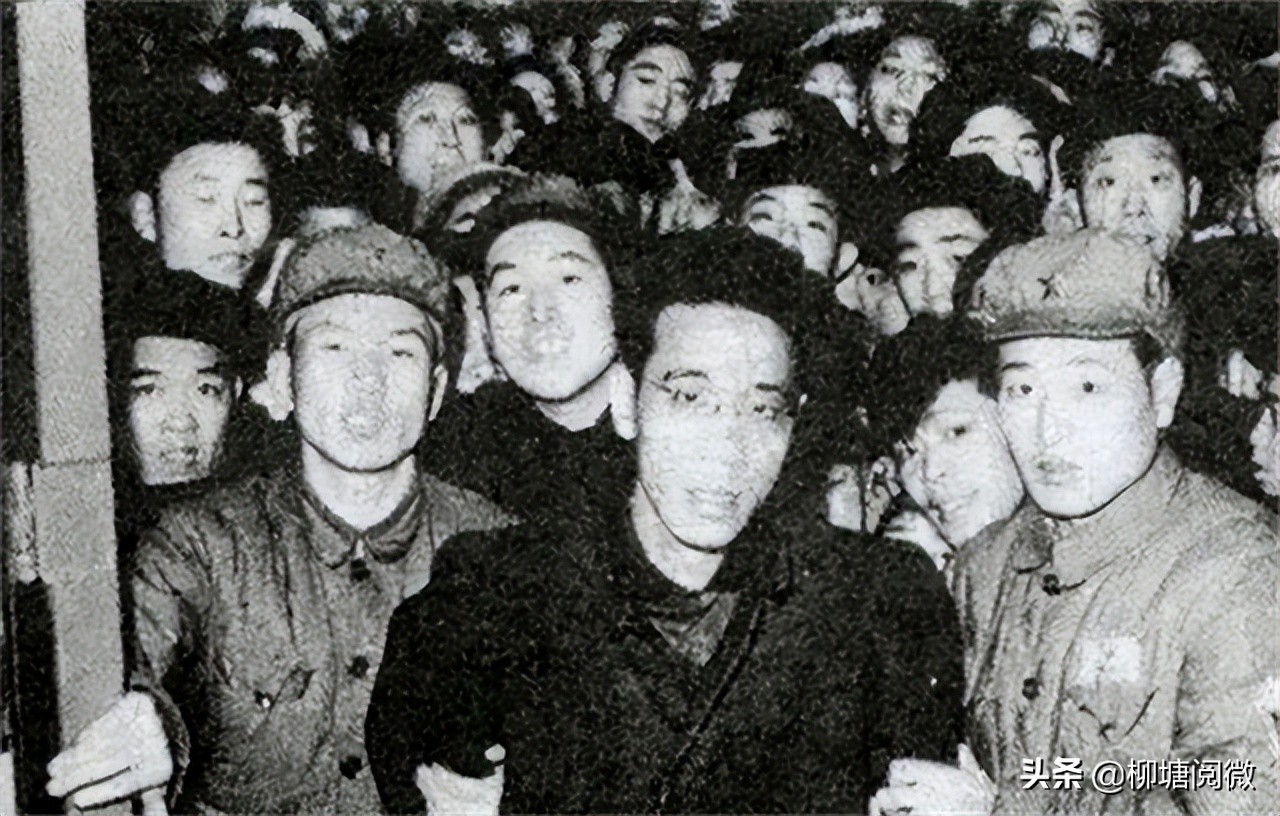 上海资本家卖黑心药棉片段,1952上海商人搞假药是啥电视剧