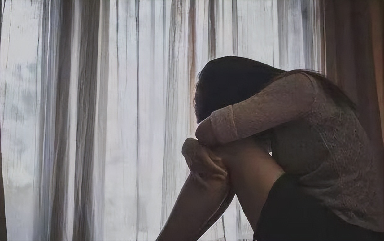 你辛苦进厂打工，她却上了别人的床