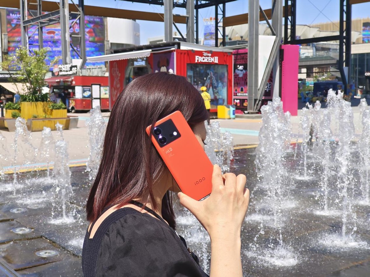 iqooneo8pro手机跟手性评测,探索旗舰手机新高度iqoo8pro评测