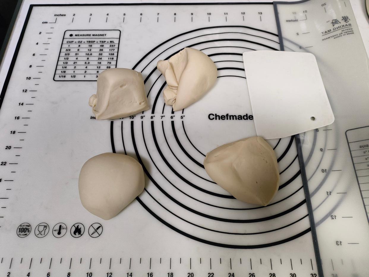 香喷喷的“足球”馒头来了，好吃又好玩，网友：不知从哪里下口？