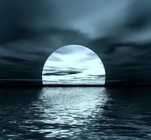 水中的月亮是什么,水中的月亮