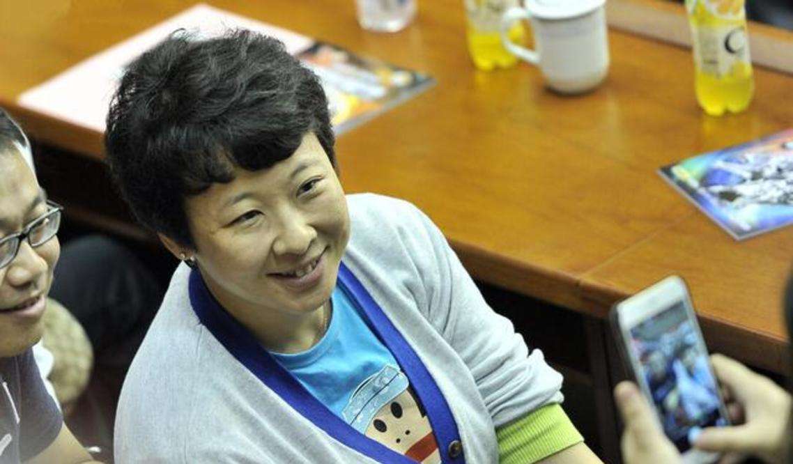 冯坤嫁给泰国女排教练,女排队长冯坤结婚了吗