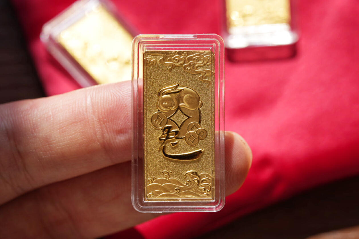 保值首选黄金,买黄金既可以当饰品也可以保值