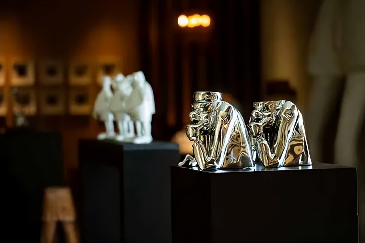 与世界杯同行,和世界杯足球有关的艺术作品