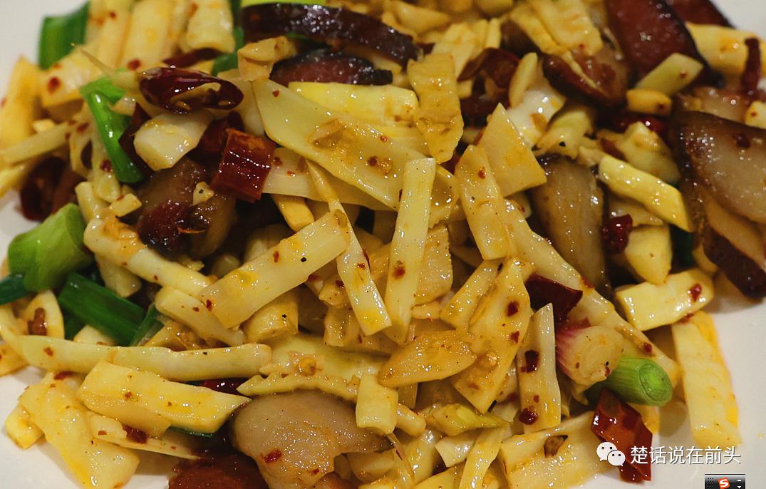 去凤凰感受沈从文笔下的古城,去凤凰古城可品尝到哪种美食