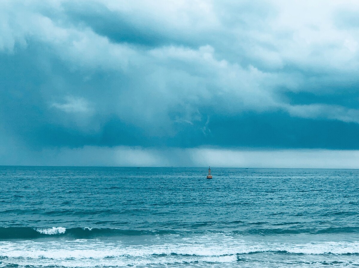 送别友人的诗句李白,送友人李白表达惜别之情的诗句