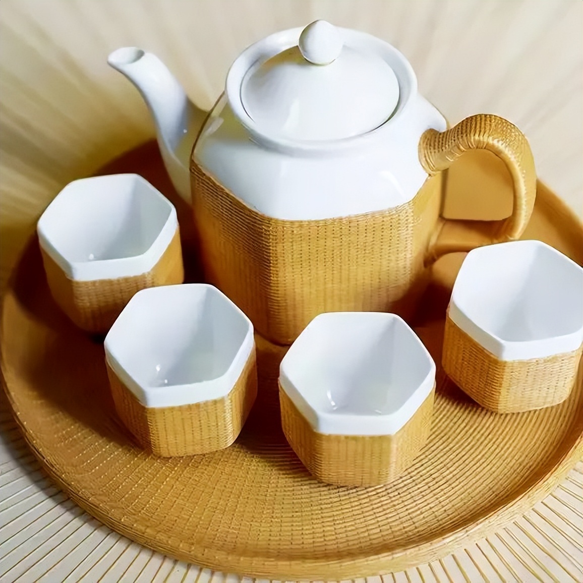 闈掔鏃呮父,鐪夊北闈掔