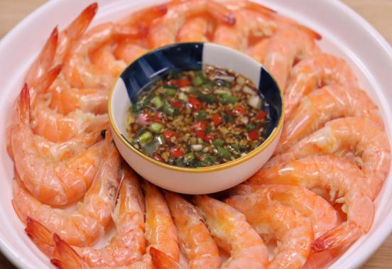 做水煮虾时，水开下锅是大错！饭店老板：牢记6点，虾肉鲜嫩不腥