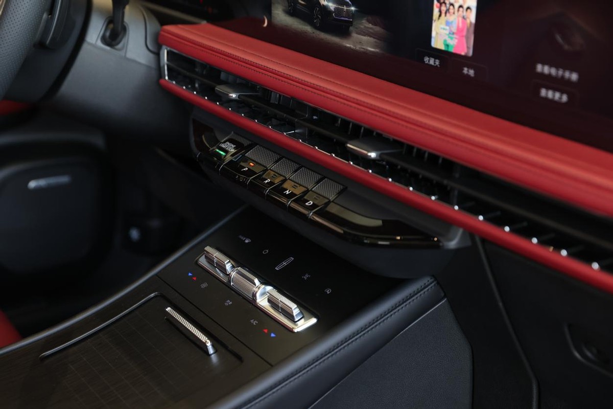 全新林肯冒险家LincolnCare+，驾驶者的明智选择