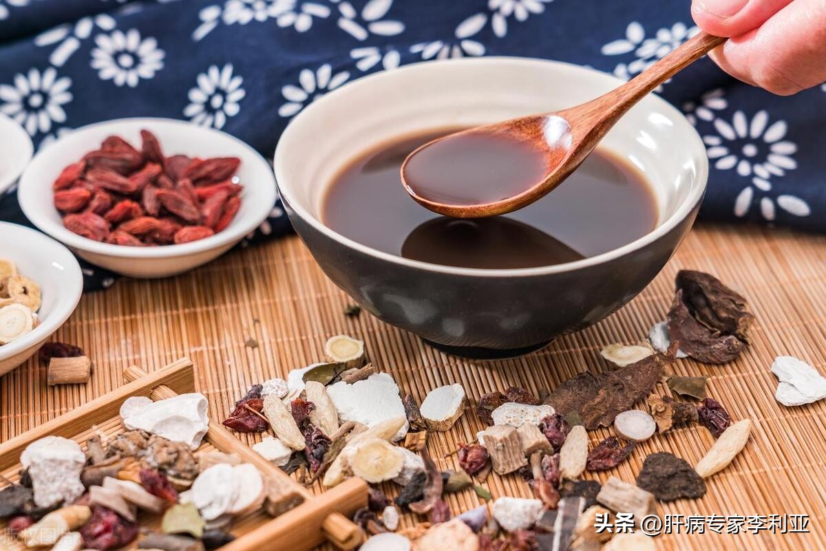 伤寒论治肝硬化腹水的经方,国医大师治肝硬化腹水拉肚子