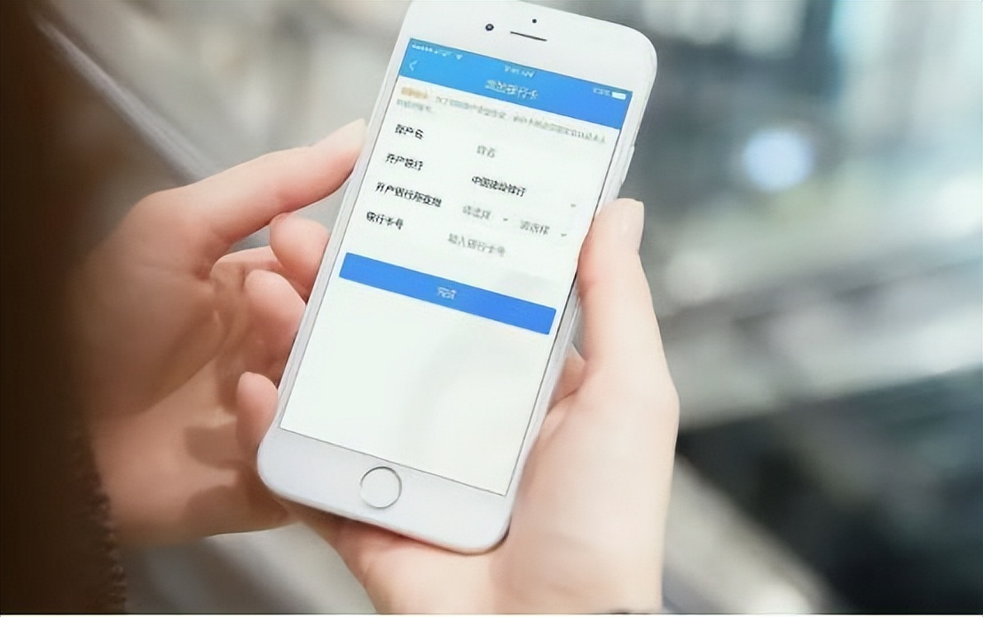 办理银行卡一定要开通短信通知嘛,银行卡要不要开通短信通知业务