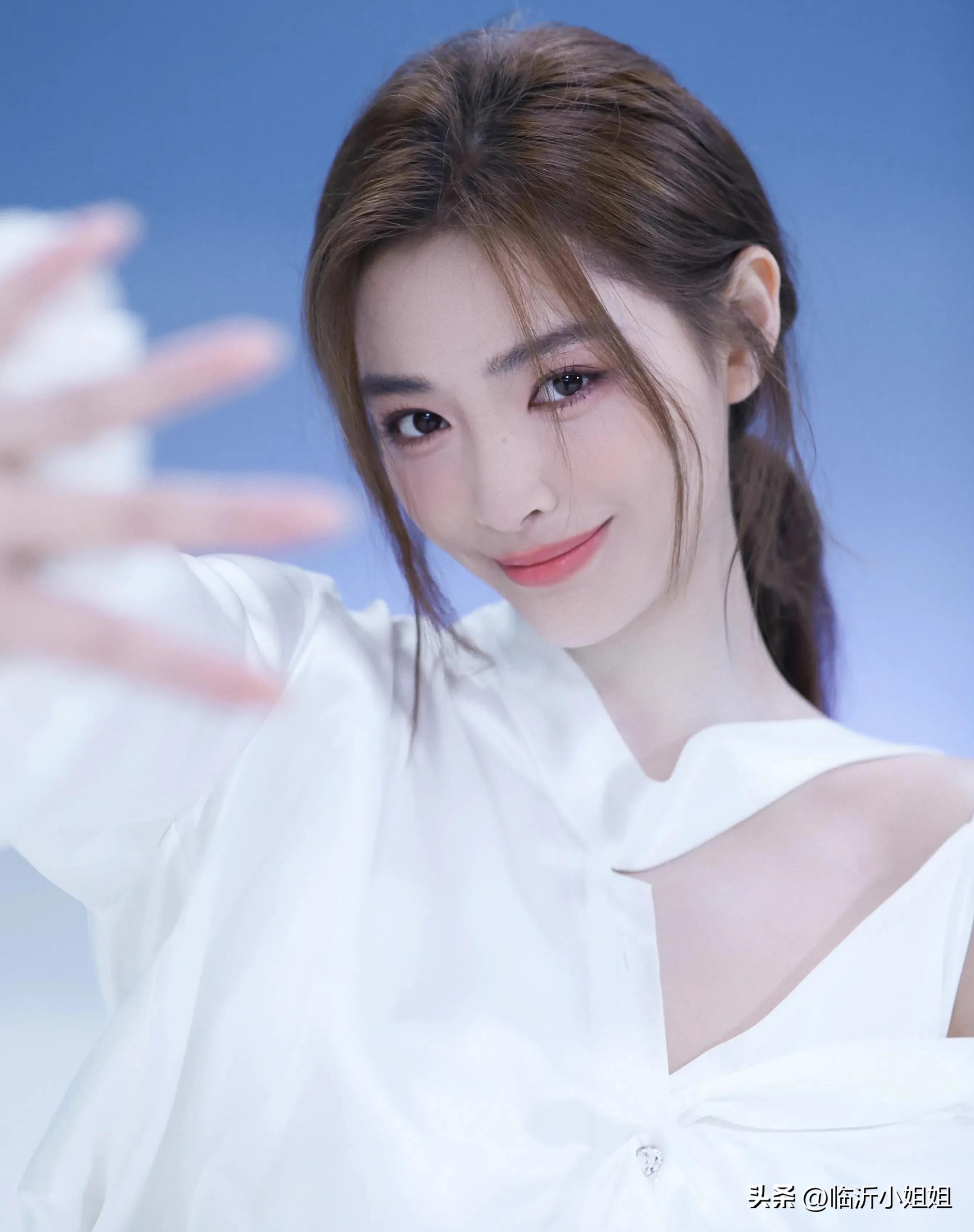 许佳琪惊艳的美女,许佳琪长发好看短发惊艳