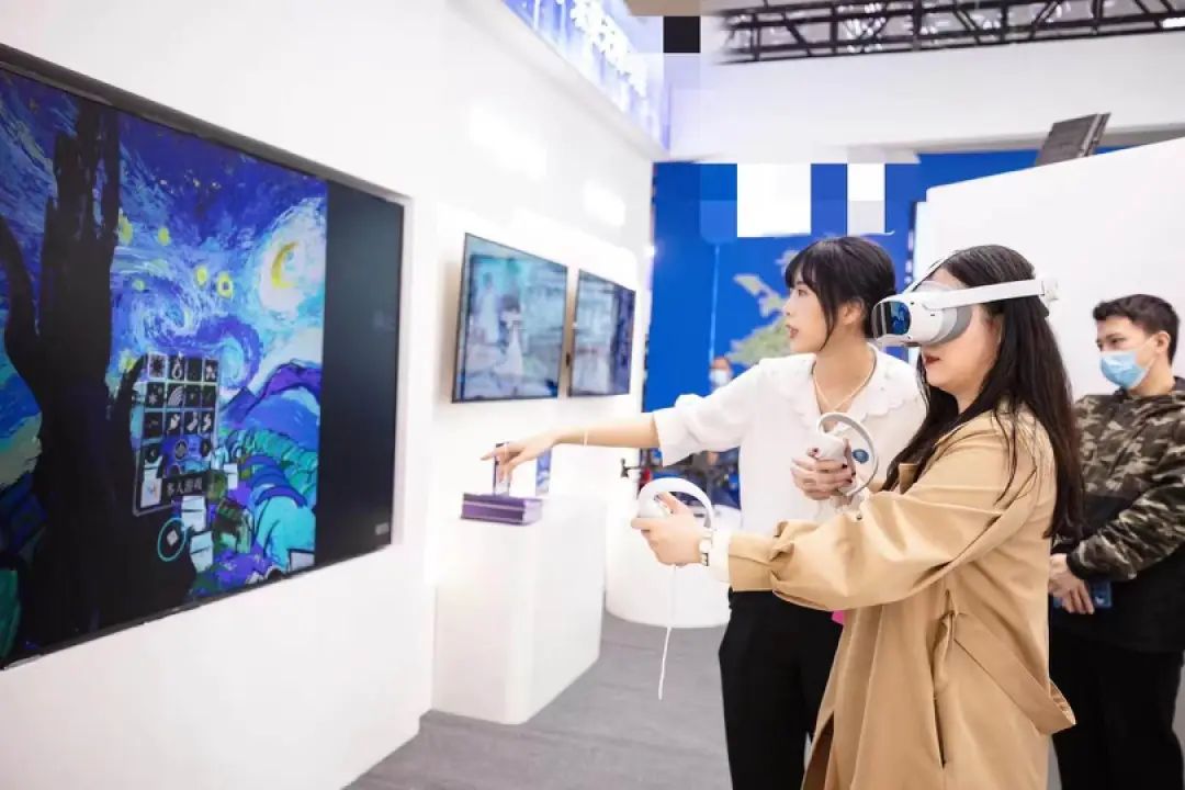 下班玩VR绘画两个月,我接到近万元的商单